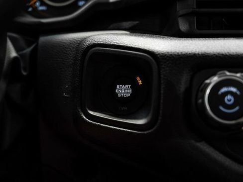 Used 2025 Jeep Gladiator Sport AWD/4WD image 56