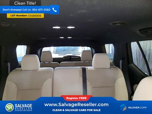 Used 2022 Chevrolet Traverse LS FWD image 13