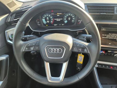 Used 2025 Audi Q3 2.0T Premium image 17