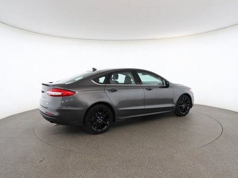 Used 2020 Ford Fusion SE w/ Equipment Group 151A image 19