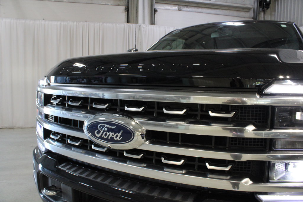 Used 2024 Ford F350 Platinum AWD/4WD image 34