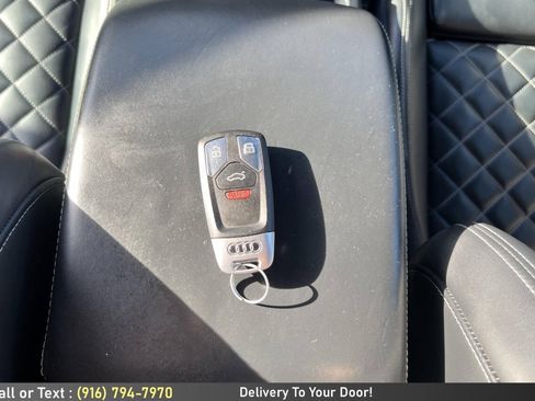 Used 2018 Audi SQ5 Prestige w/ Prestige Package AWD/4WD image 19