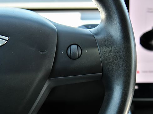 Used 2018 Tesla Model 3 Long Range image 27