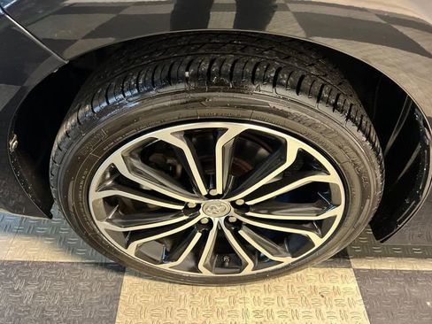 Used 2015 Toyota Corolla S image 8