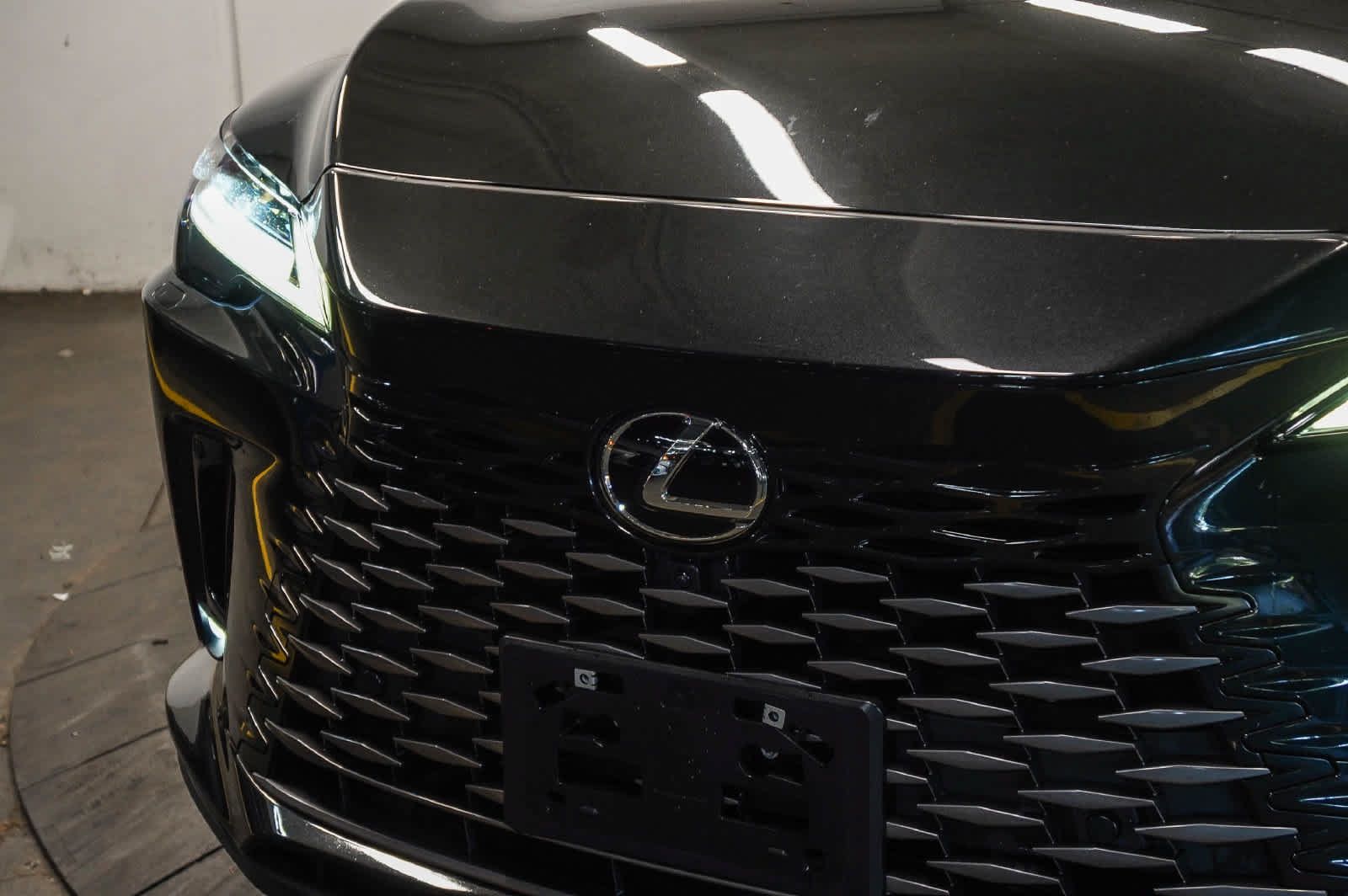 Used 2025 Lexus RX 450h AWD w/ Convenience Package image 8