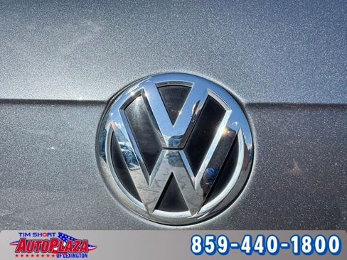 Used 2018 Volkswagen Tiguan S FWD image 17