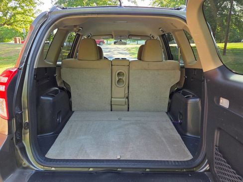 Used 2011 Toyota RAV4 2WD w/ Base L4 Extra Value Pkg image 7