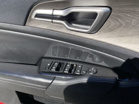 Used 2023 Kia Sportage X-Line w/ X-Line Premium Package image 23