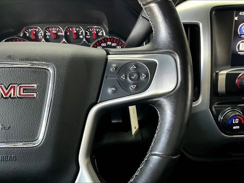 Used 2015 GMC Sierra 1500 SLE w/ SLE Value Package AWD/4WD image 11