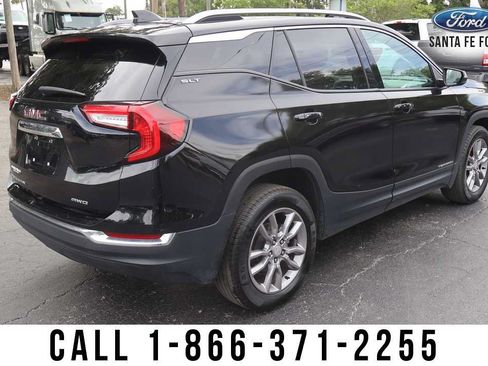 Used 2024 GMC Terrain SLT AWD/4WD image 6