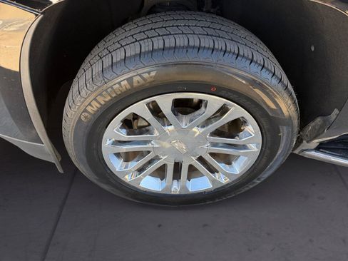 Used 2020 Cadillac Escalade 2WD image 14