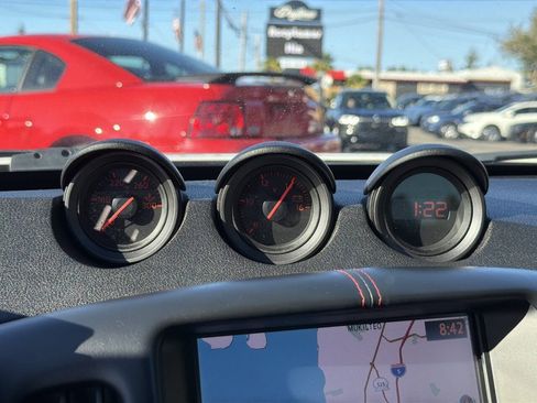 Used 2016 Nissan 370Z NISMO RWD image 33