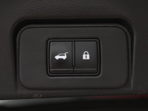 Used 2021 Nissan Rogue SV w/ Premium Package AWD/4WD image 10