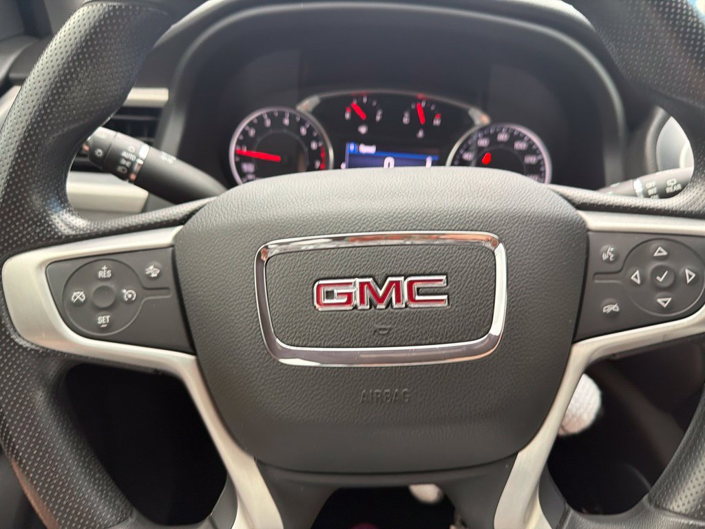 Used 2022 GMC Acadia SLE w/ Driver Convenience Package FWD image 20