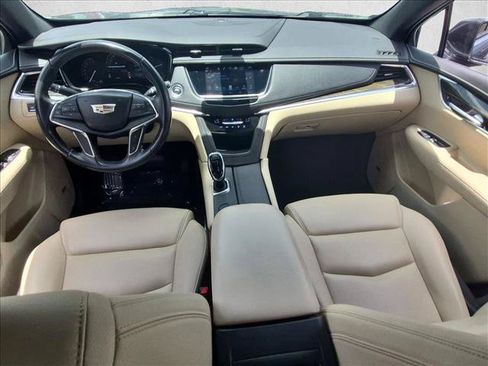 Used 2018 Cadillac XT5 FWD w/ LPO, Wheel Lock Package image 17
