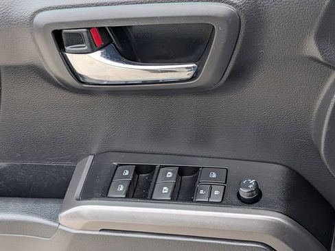 Certified 2023 Toyota Tacoma TRD Off-Road AWD/4WD image 23