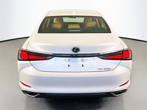 Used 2025 Lexus ES 350 w/ Premium Package image 6