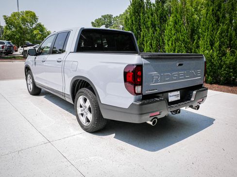 Used 2025 Honda Ridgeline RTL image 9