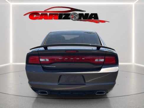 Used 2014 Dodge Charger SE RWD image 7