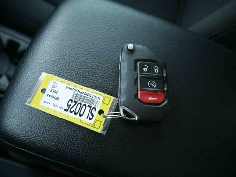 Used 2023 Jeep Wrangler Unlimited w/ Cold Weather Group AWD/4WD image 31