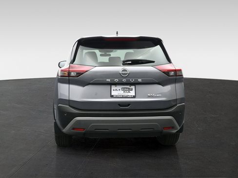Used 2023 Nissan Rogue SV AWD/4WD image 3