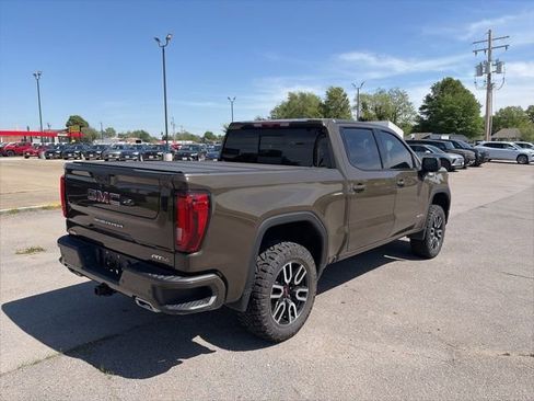 Used 2023 GMC Sierra 1500 AT4 w/ Technology Package AWD/4WD image 6