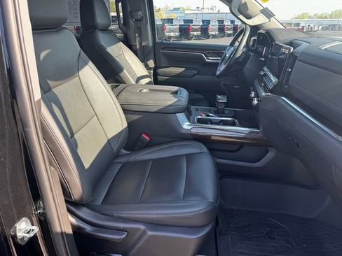 Used 2022 GMC Sierra 1500 Elevation w/ Elevation Premium Package RWD image 14