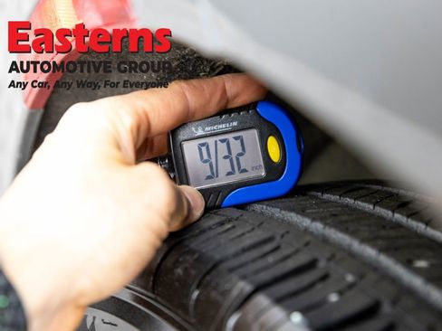 Used 2022 Chrysler Pacifica Touring-L image 31