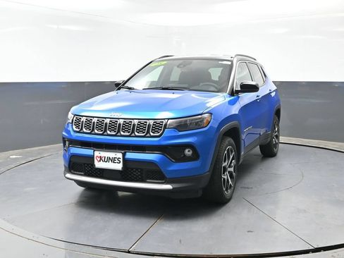 Used 2025 Jeep Compass Limited AWD/4WD image 8