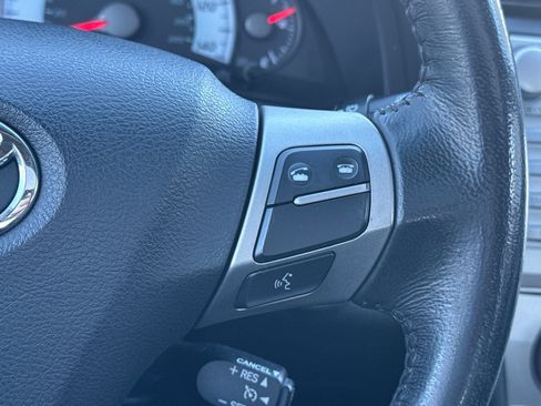 Used 2011 Toyota Camry SE image 36