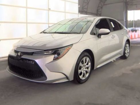 Used 2021 Toyota Corolla LE FWD image 1