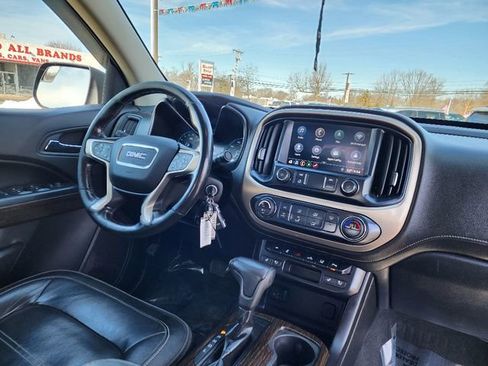Used 2019 GMC Canyon Denali image 13