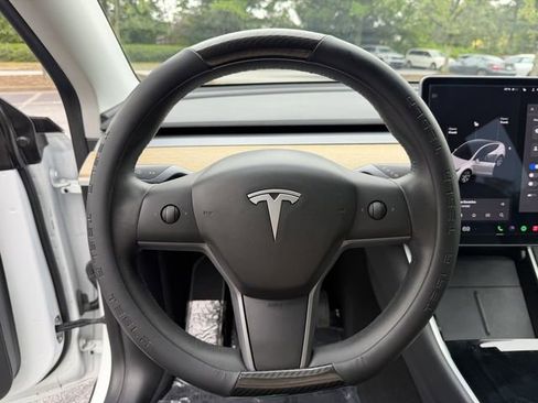 Used 2020 Tesla Model Y Long Range AWD/4WD image 15