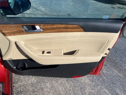 Used 2017 Hyundai Sonata Limited w/ Ultimate Package 02 image 16