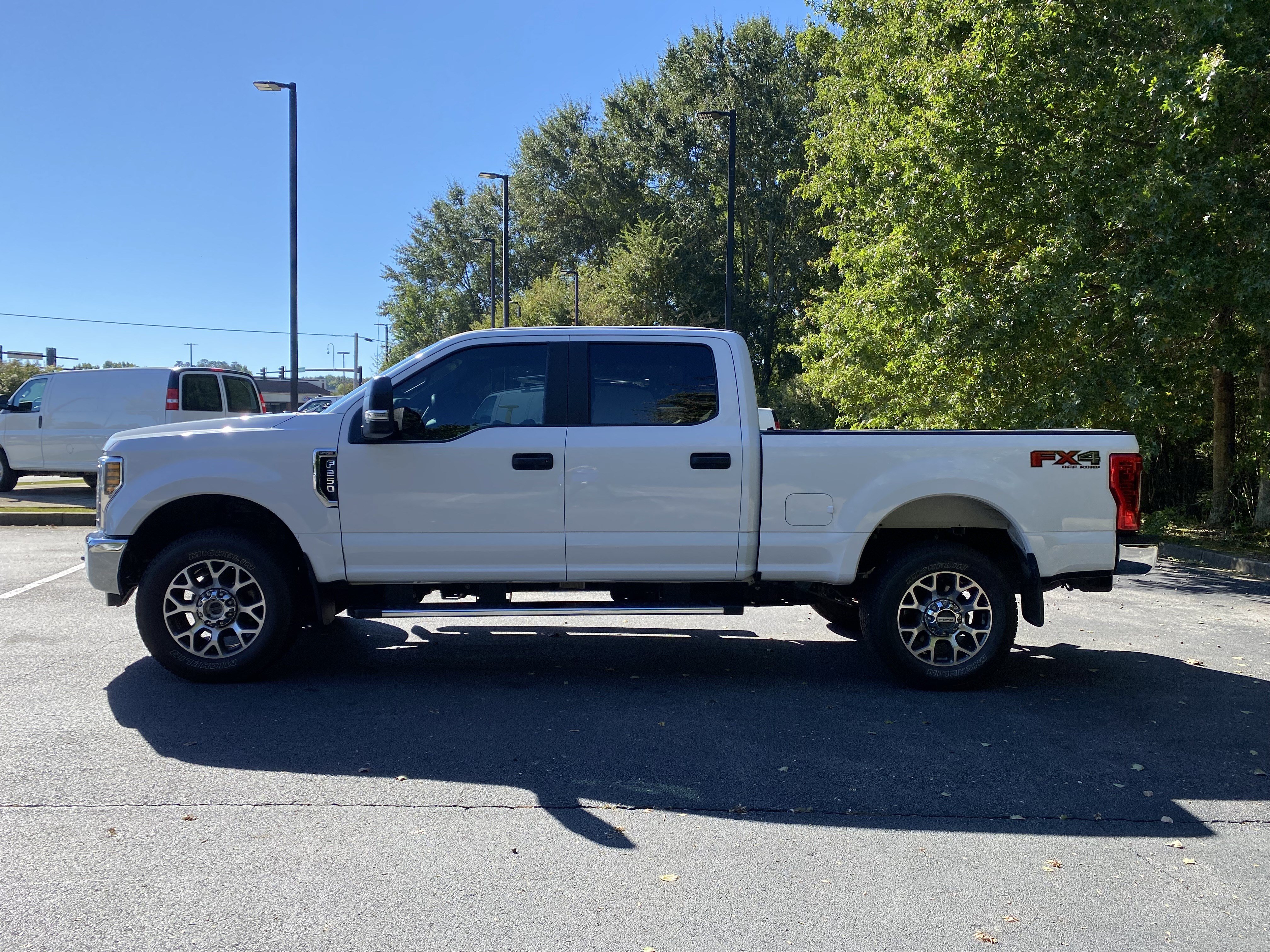 Used 2019 Ford F250 XL w/ STX Appearance Package AWD/4WD image 6
