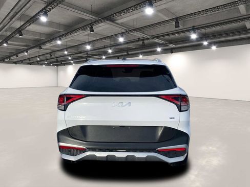 Certified 2023 Kia Sportage EX image 7