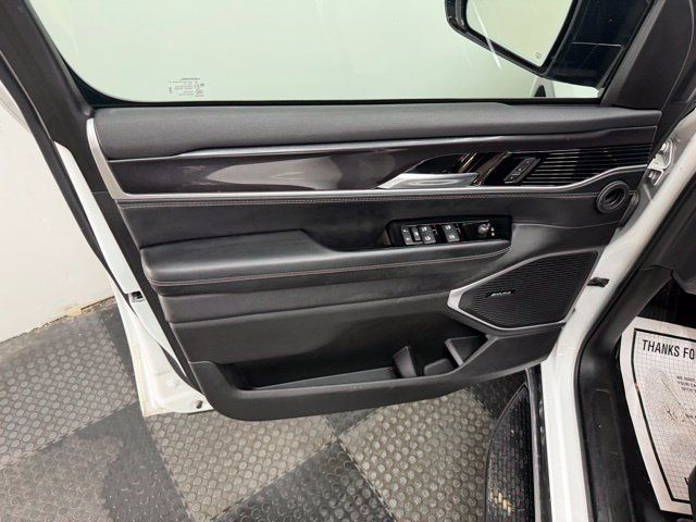 Used 2024 Jeep Wagoneer 4WD image 17