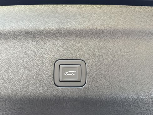 Used 2026 GMC Yukon Denali w/ Sun & Power Step Package AWD/4WD image 52