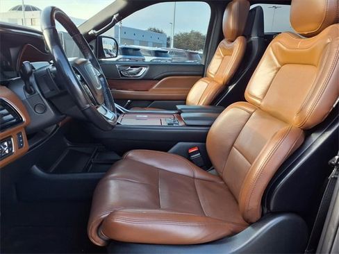 Certified 2023 Lincoln Navigator L Reserve image 5