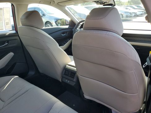 New 2025 Honda Accord SE image 21