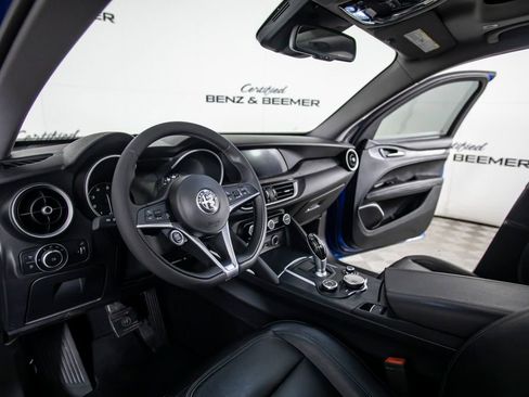 Used 2019 Alfa Romeo Stelvio w/ Nero Edizione RWD image 19