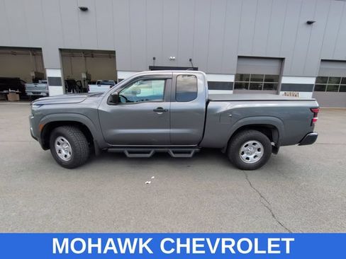 Used 2022 Nissan Frontier S w/ Technology Package AWD/4WD image 2