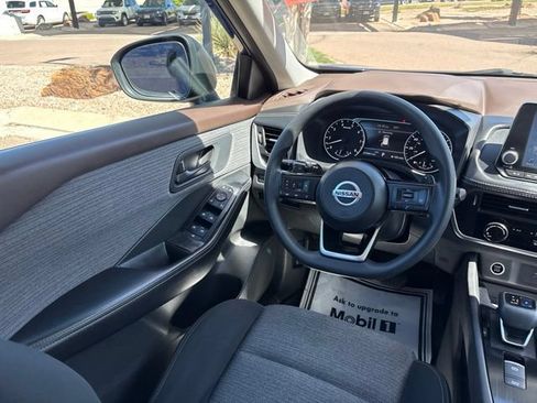 Used 2021 Nissan Rogue S AWD/4WD image 22