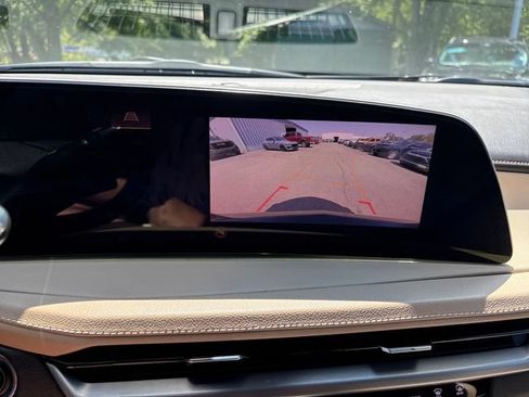 Used 2024 Cadillac XT4 Luxury w/ LPO, Floor Liner Package AWD/4WD image 15