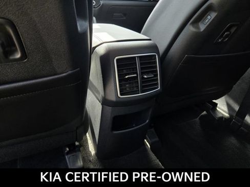 Certified 2026 Kia Sportage EX w/ EX Panorama Roof Package FWD image 17