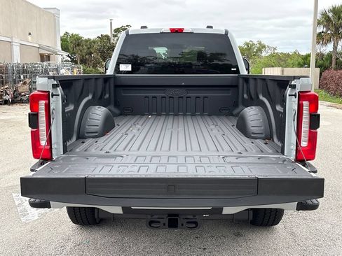 New 2026 Ford F250 XLT w/ XLT Premium Package AWD/4WD image 9