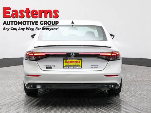 Used 2024 Honda Accord Sport image 5