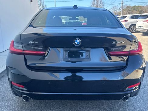 Certified 2023 BMW 330i xDrive Sedan w/ Driving Assistance Package AWD/4WD image 7