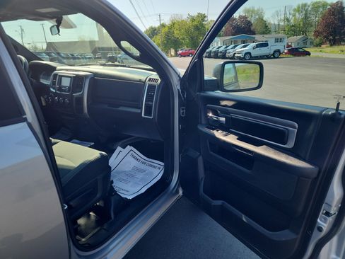 Used 2022 RAM 1500 Classic Warlock w/ Warlock Decor Package AWD/4WD image 28