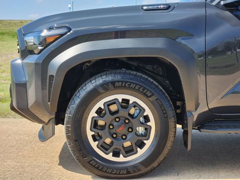 New 2026 Toyota 4Runner TRD Off-Road Premium w/ Tow Technology Package AWD/4WD image 10